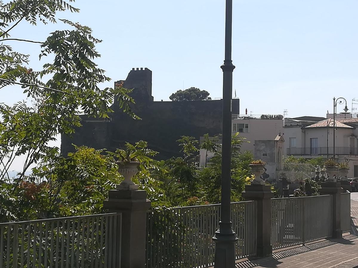 La Terrazza Dei Normanni Apartment Ачи Кастело Екстериор снимка